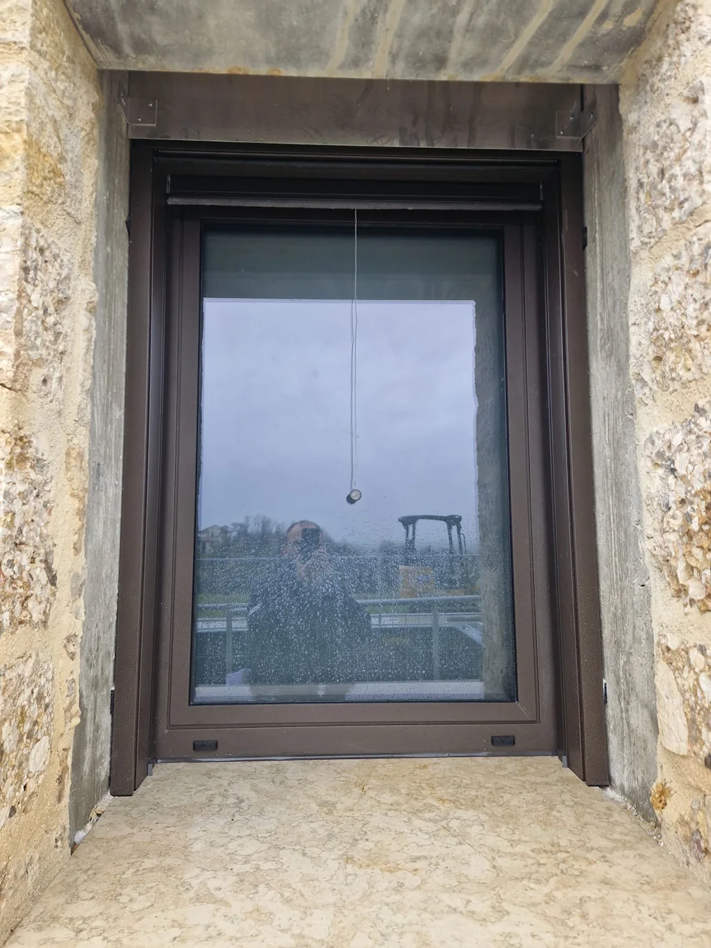 Sostituzione vecchie finestre con serramenti PVC.